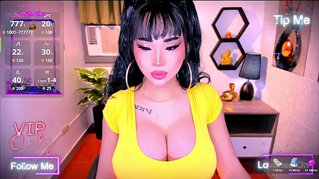 TriciaCumLoader online show from 04-11-26, 07:39