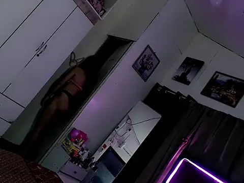 Miss twinny21 online show from 10-01-25, 04:50