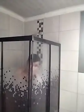 Snapshot of Bigcock10120 chatting on 11-01-25, 04:01 Bigcock10120 online show from 11-01-25, 04:01