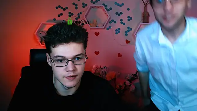 Snapshot of lucas_long_ chatting on 10-17-25, 07:48 lucas long online show from 10-17-25, 07:48