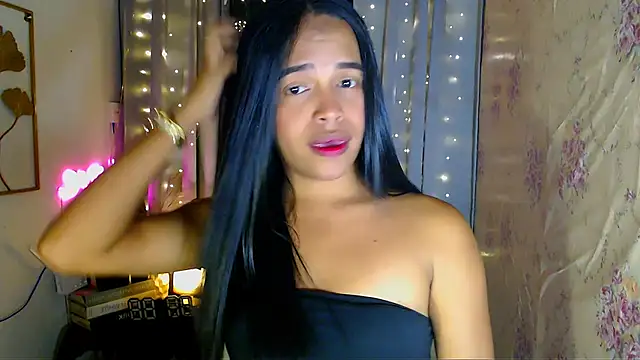 Lorainnelustts online show from 02-10-26, 03:38