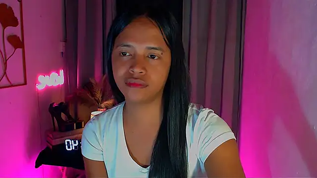 Lorainnelustts online show from 02-07-26, 05:15