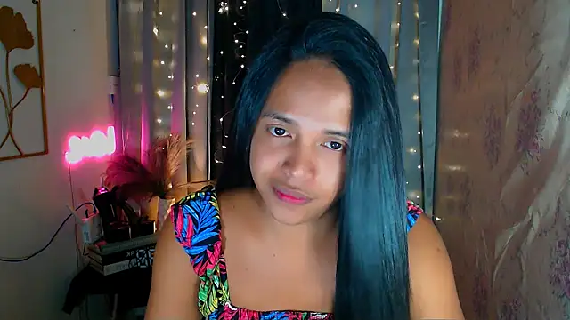 Lorainnelustts online show from 02-15-26, 01:32