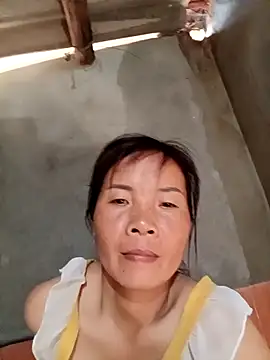 Snapshot of Harmony92 chatting on 10-19-25, 05:10 Harmony92 online show from 10-19-25, 05:10