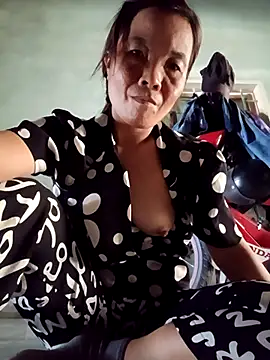 Snapshot of Harmony92 chatting on 09-25-25, 03:01 Harmony92 online show from 09-25-25, 03:01