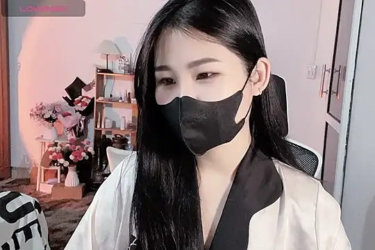    Daisy    online show from 10-22-25, 05:18