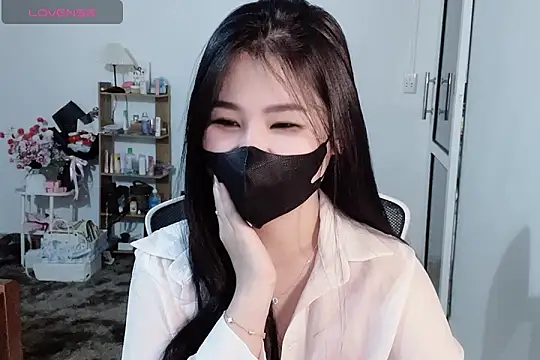    Daisy    online show from 11-26-25, 06:57