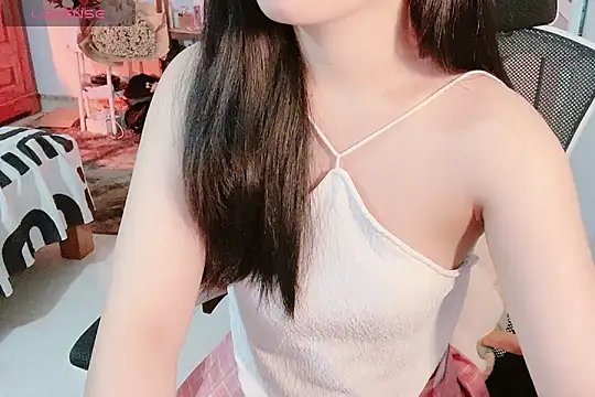    Daisy    online show from 10-12-25, 02:46