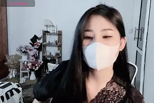    Daisy    online show from 10-23-25, 05:28