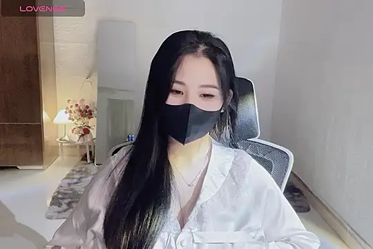    Daisy    online show from 01-09-26, 07:32