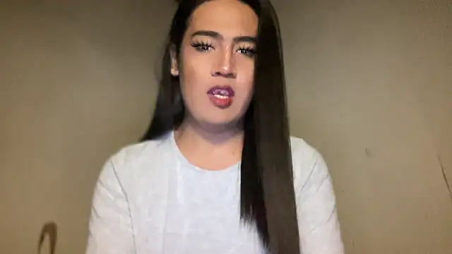 Snapshot of fallon_empress143 chatting on 09-17-25, 11:07 fallon empress143 online show from 09-17-25, 11:07