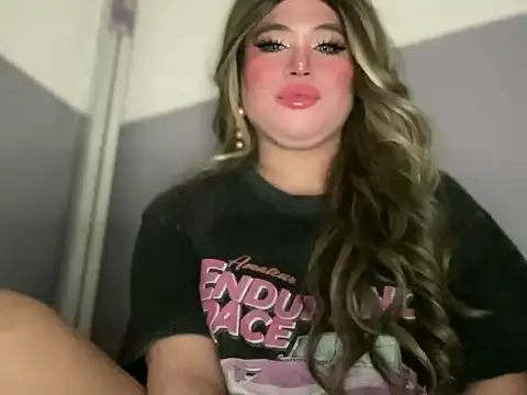 Snapshot of Naughtyrosecum chatting on 09-22-25, 04:13 Naughtyrosecum online show from 09-22-25, 04:13