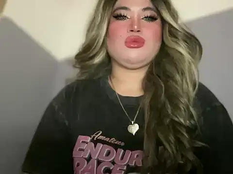 Snapshot of Naughtyrosecum chatting on 11-04-25, 04:05 Naughtyrosecum online show from 11-04-25, 04:05