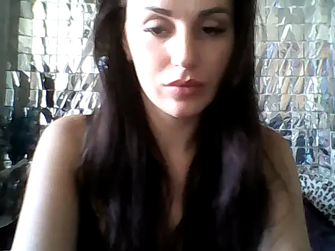 Qinini online show from 09-09-25, 07:07