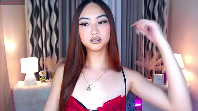 Kiah Wyatt online show from 11-11-25, 06:19