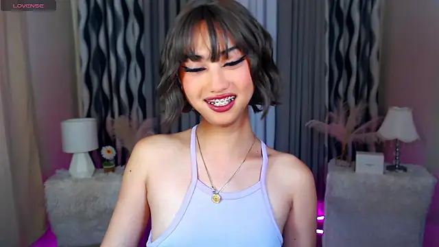 Kiah Wyatt online show from 11-07-25, 05:34