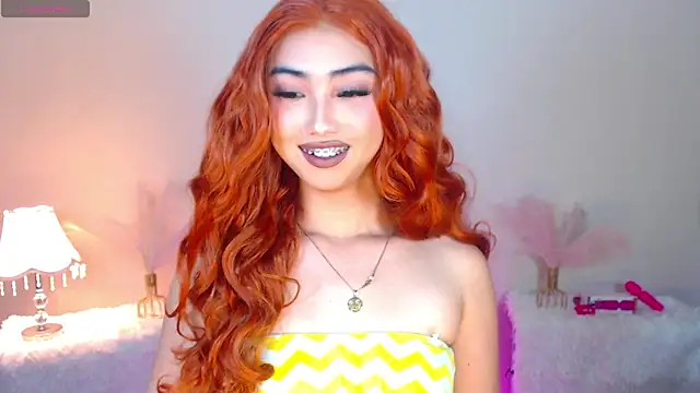 Kiah Wyatt online show from 11-19-25, 07:19