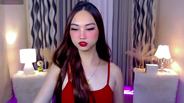 Kiah Wyatt online show from 10-31-25, 06:54