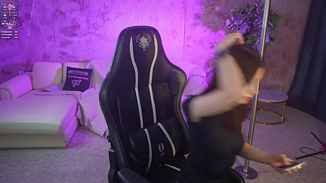 Selena Glow online show from 11-16-25, 03:11