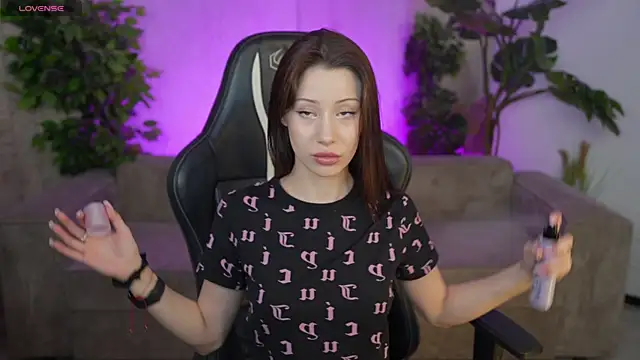 Selena Glow online show from 10-06-25, 06:30