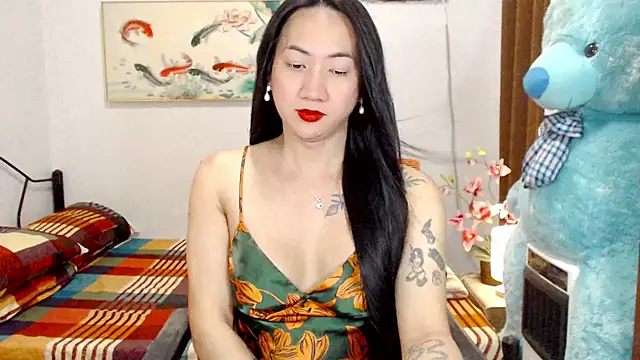 LovelyQueen69 online show from 10-29-25, 12:42