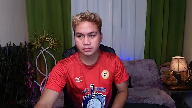 Snapshot of Asian_jayeel chatting on 06-10-26, 01:29 Asian jayeel online show from 06-10-26, 01:29