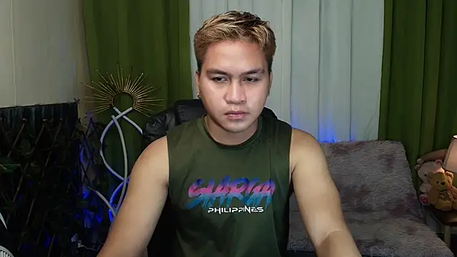 Snapshot of Asian_jayeel chatting on 06-12-26, 01:58 Asian jayeel online show from 06-12-26, 01:58