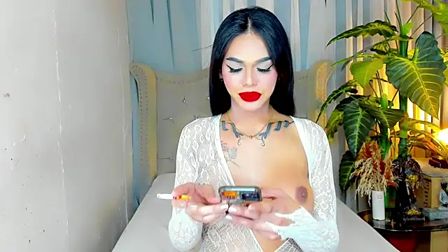 MochaliciousTransOnTop online show from 02-10-26, 02:10