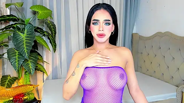 MochaliciousTransOnTop online show from 01-16-26, 04:38