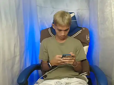 riks tyler online show from 10-26-25, 04:07