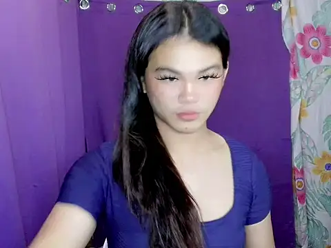 Snapshot of urgirljane chatting on 05-08-26, 07:28 urgirljane online show from 05-08-26, 07:28