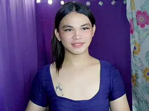 Snapshot of urgirljane chatting on 05-08-26, 06:50 urgirljane online show from 05-08-26, 06:50