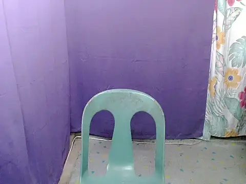 Snapshot of urgirljane chatting on 04-15-26, 05:17 urgirljane online show from 04-15-26, 05:17