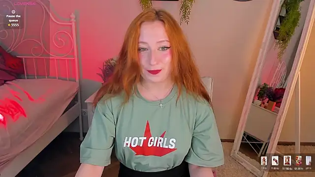 Snapshot of Violet_Griffen chatting on 06-03-26, 03:39 Violet Griffen online show from 06-03-26, 03:39