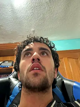 aavrdvh33 online show from 12-14-25, 01:56