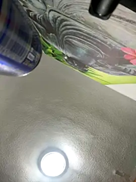 aavrdvh33 online show from 10-30-25, 07:33