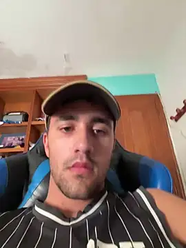 aavrdvh33 online show from 11-02-25, 12:21