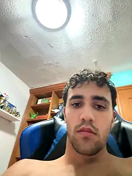 aavrdvh33 online show from 10-31-25, 09:43