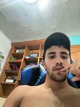 aavrdvh33 online show from 11-05-25, 10:13