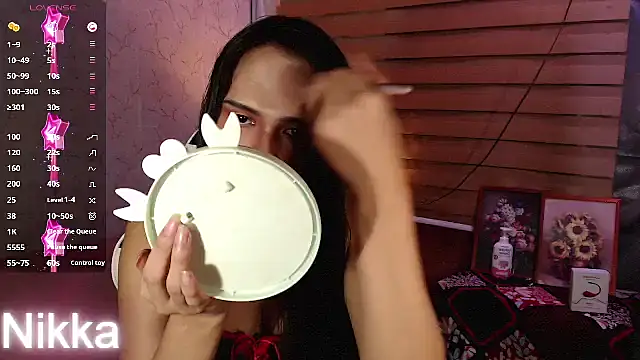 TssluttyNikka online show from 11-06-25, 11:25