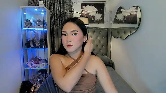 Snapshot of bigcockvenice chatting on 10-21-25, 02:49 bigcockvenice online show from 10-21-25, 02:49