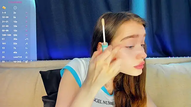 lovelyalivia online show from 05-16-26, 07:40