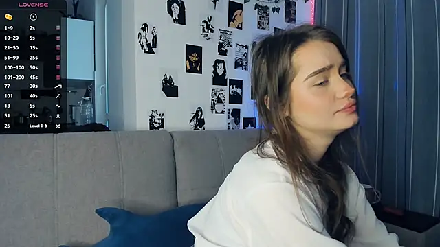 lovelyalivia online show from 11-05-25, 10:07