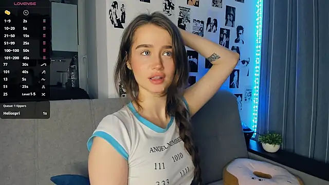 lovelyalivia online show from 11-09-25, 09:24