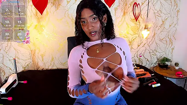 NAOMY COOPER online show from 06-12-26, 08:39