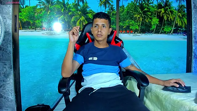 BigMonstercoks69 online show from 09-25-25, 02:06