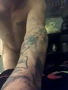 RivslRabbit online show from 12-21-25, 11:56