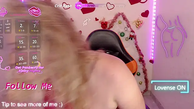 sofiacurvy 45 online show from 12-17-25, 10:15