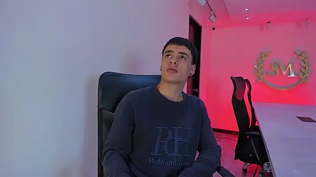 Snapshot of BenitoSaenz chatting on 02-27-26, 12:49 BenitoSaenz online show from 02-27-26, 12:49