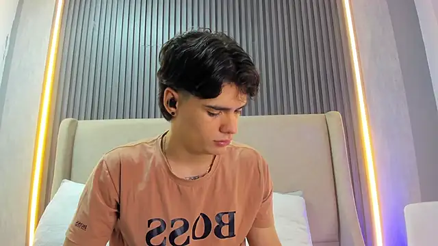 BenitoSaenz online show from 11-11-25, 10:54